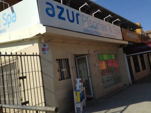 Tienda especializada en piscinas.