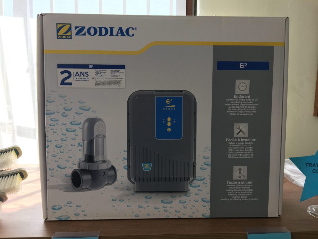 Cambiar la piscina a cloración con sal.