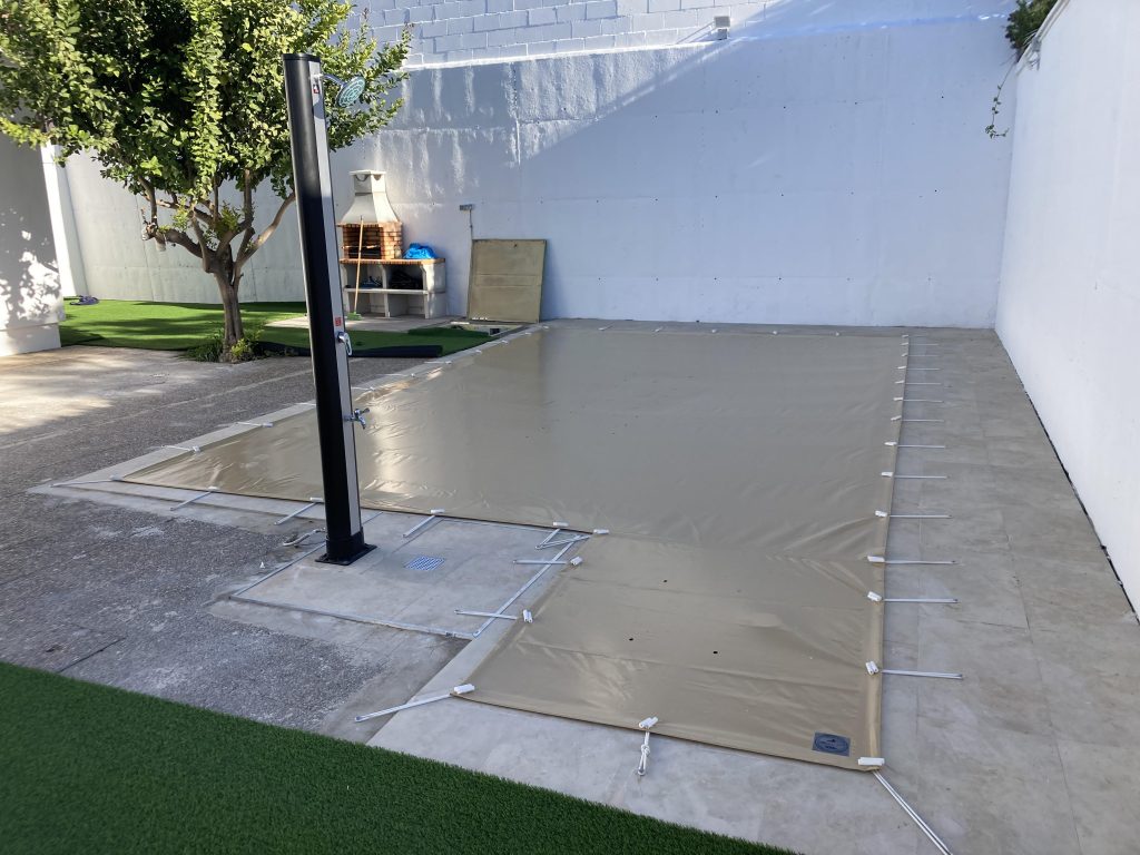 Instalar un cobertor de invernada.